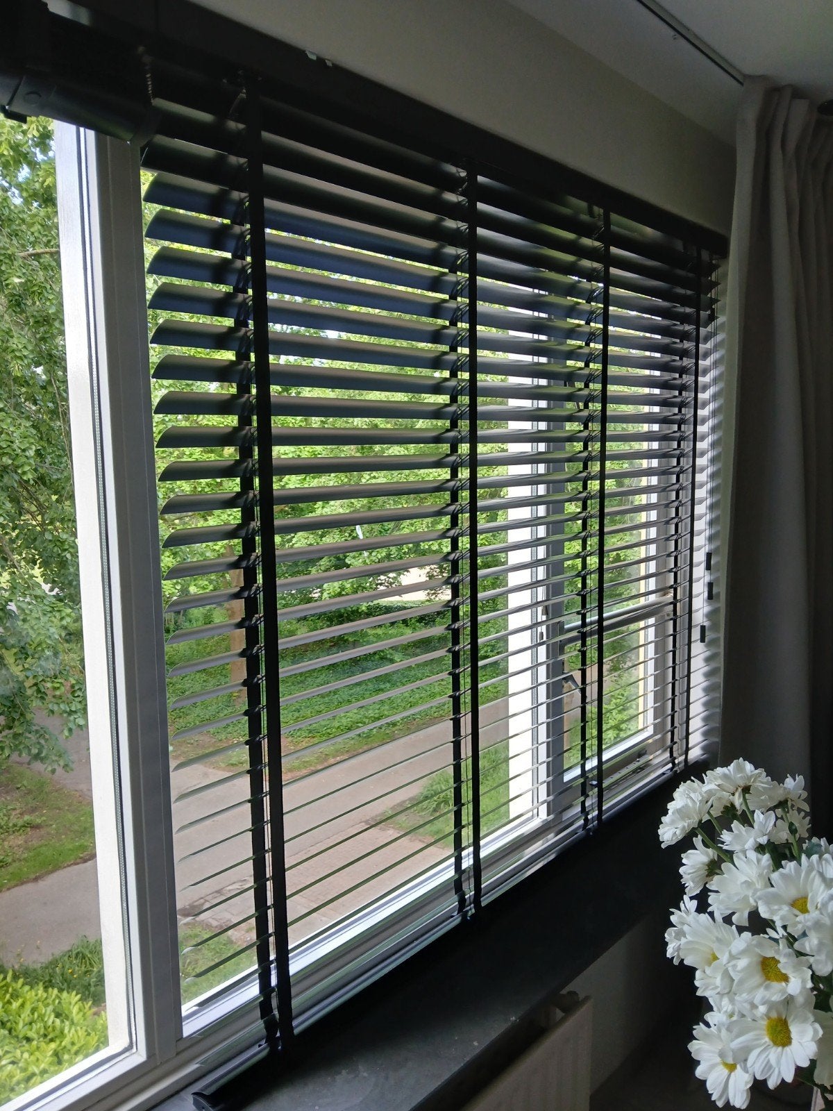 Zwarte Luxaflex Jaloezieën 175x150 cm, Modern, Klassiek, Gebruikt, 150 tot 200 cm, Ophalen of Verzenden