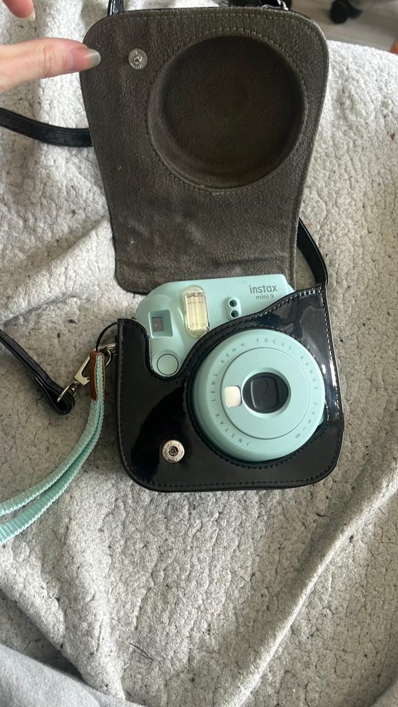 instax mini 9 met tas, Ophalen of Verzenden, Zo goed als nieuw, Polaroid, Fuji