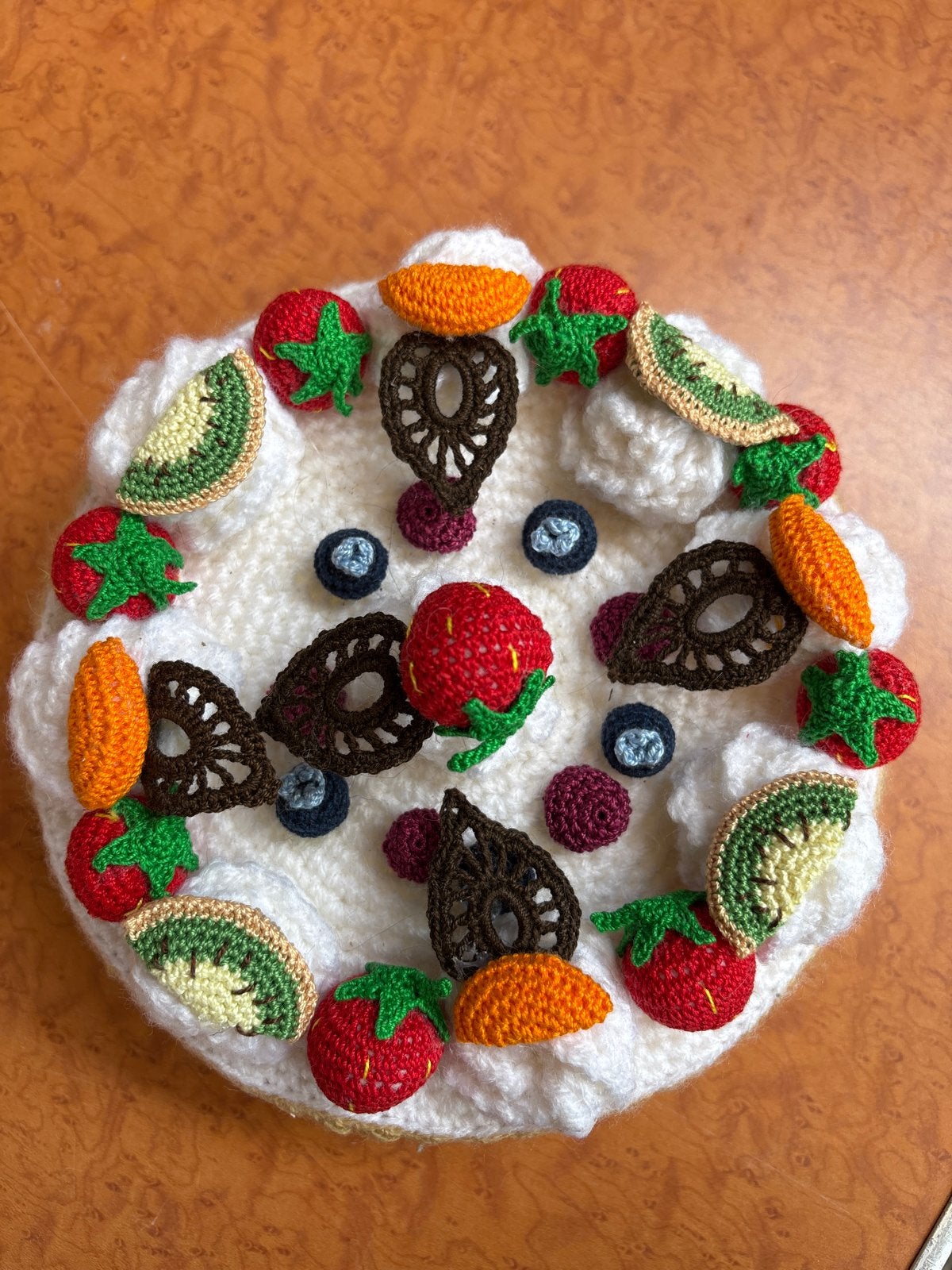 Gehaakte Taart met Fruit - Decoratie of Speelgoed, Textiel, Meerkleurig, Ophalen of Verzenden, Zo goed als nieuw