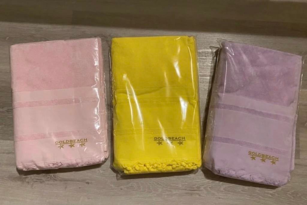 Foutatowel Goldbeach set van drie handdoeken, Ophalen of Verzenden, Nieuw, Roze, Handdoek