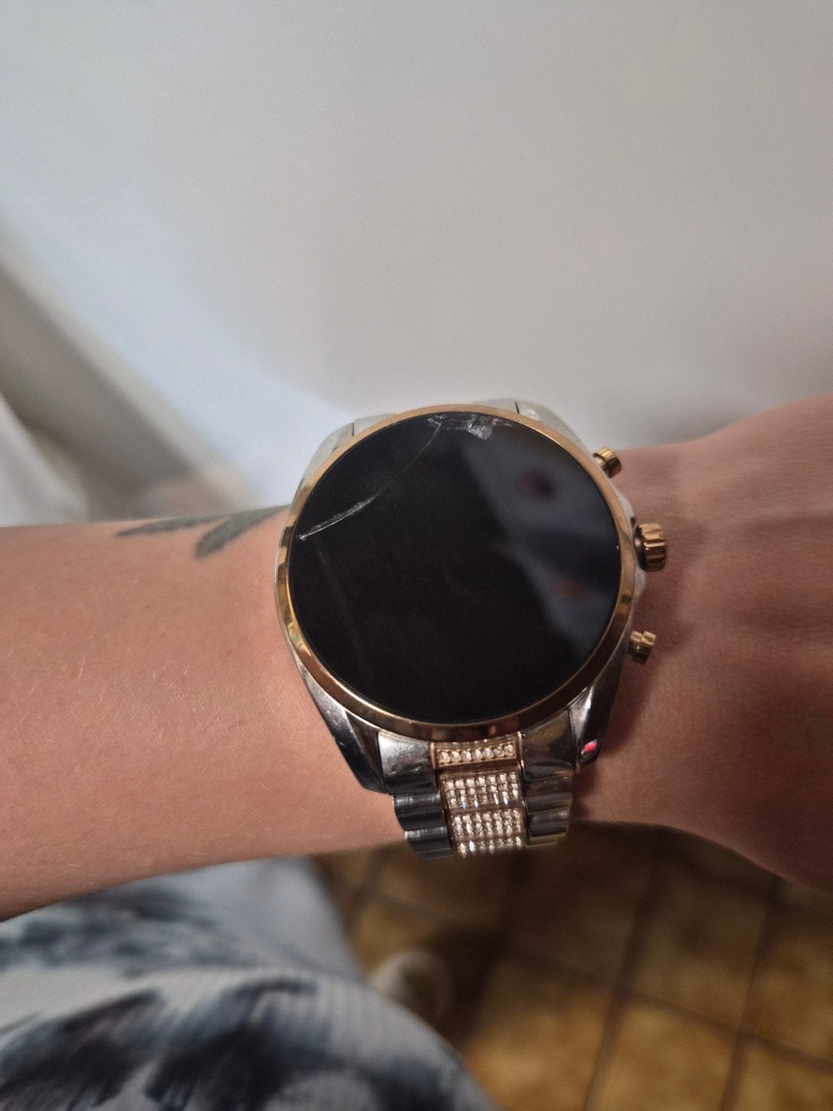 Michael Kors Smartwatch met gebarsten scherm, Ophalen of Verzenden, Gebruikt, Zilver, Michael Kors