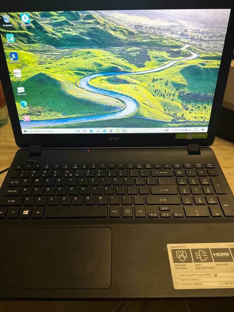 Acer aspire es 15 laptop, Computers en Software, Windows Laptops, Ophalen of Verzenden, Zo goed als nieuw, 15 inch, 2 tot 3 Ghz