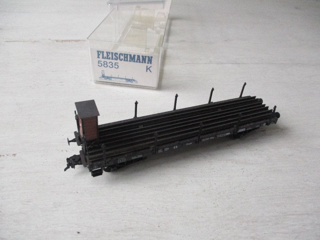 Fleischmann Platte wagen + Lading en Remmers huis no 5835 K, Gelijkstroom, Fleischmann, Wagon, Ophalen of Verzenden