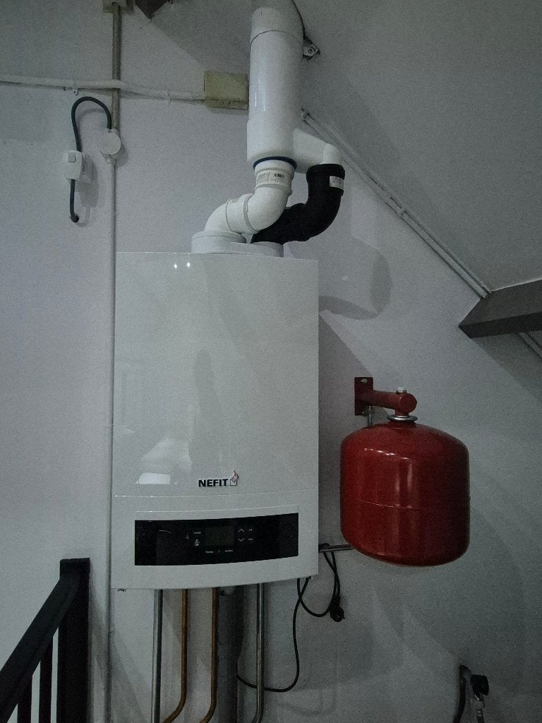 Nefit TrendLine HRC30/CW5 + Moduline 3000 thermostaat 2 jaar, Ophalen, 30 tot 80 cm, Cv-ketel of Combi-ketel, Minder dan 60 cm