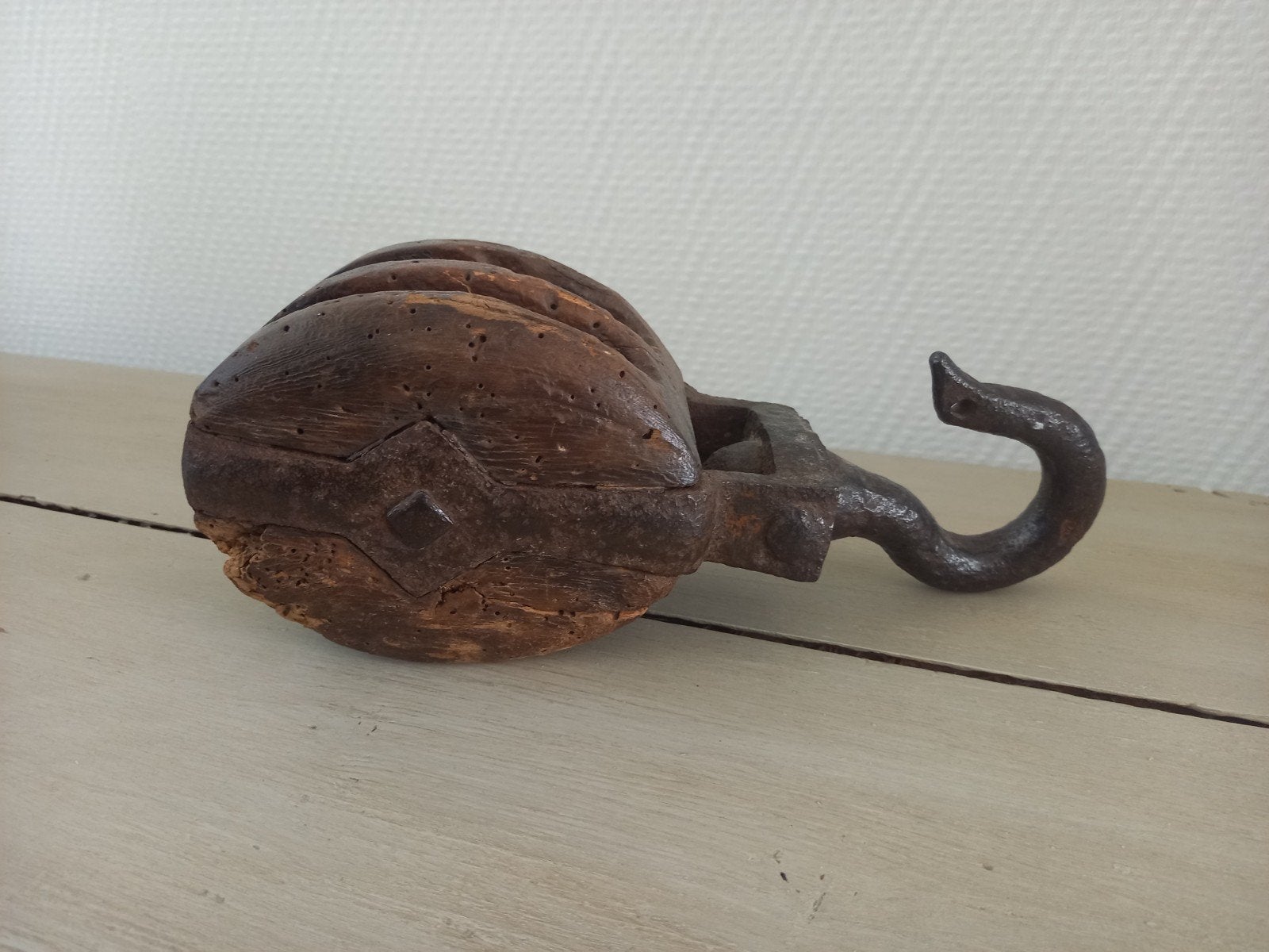 Antieke houten katrol met ijzeren haak, Ophalen of Verzenden