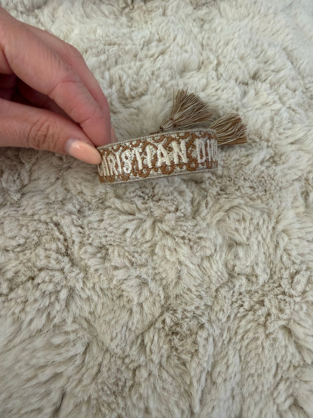 Nieuwe Christian Dior armband - Bruin/Beige, Overige materialen, Bruin, Nieuw, Ophalen of Verzenden