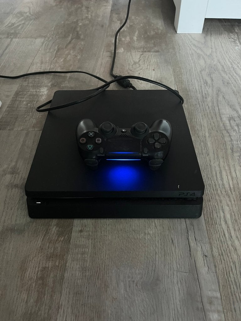 Sony Playstation 4 Slim met controller en spellen, Spelcomputers en Games, Spelcomputers | Sony PlayStation 4, Ophalen, Zo goed als nieuw