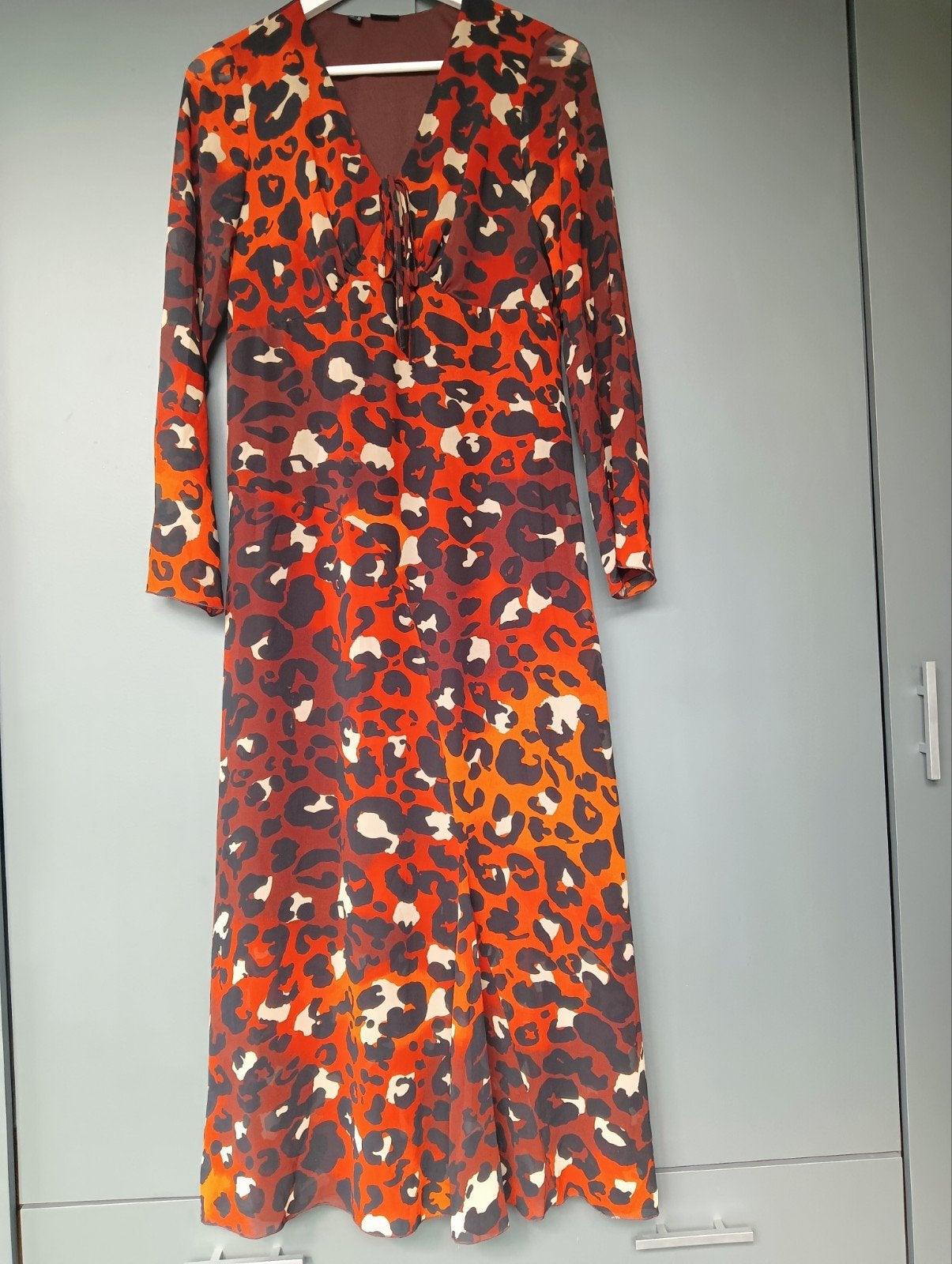 Lange wijde luchtige gevoerde jurk mt S, met panterprint, Kleding | Dames, Bruin, Ophalen of Verzenden, Zo goed als nieuw, Maat 36 (S)