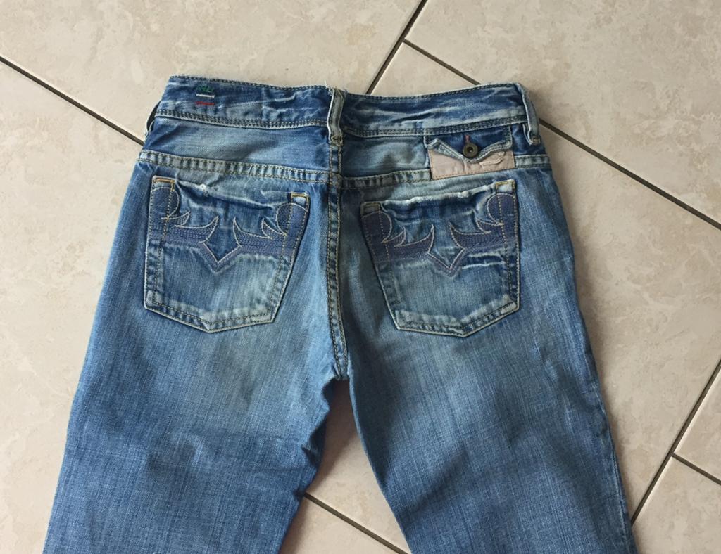 ZGAN Diesel spijkerbroek maat 26 (XS/S) - heel leuk!, Ophalen of Verzenden, Zo goed als nieuw, Blauw, W27 (confectie 34) of kleiner