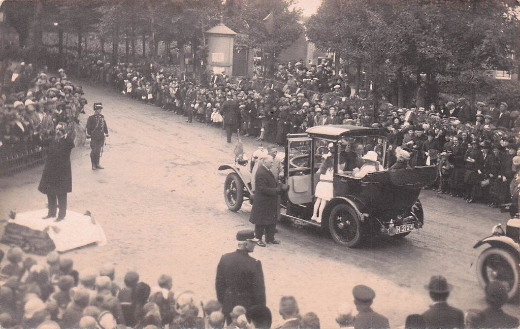 Leeuwarden FOTOKAART - Koninklijk bezoek 1925?, Ophalen of Verzenden, 1920 tot 1940, Ongelopen, Friesland