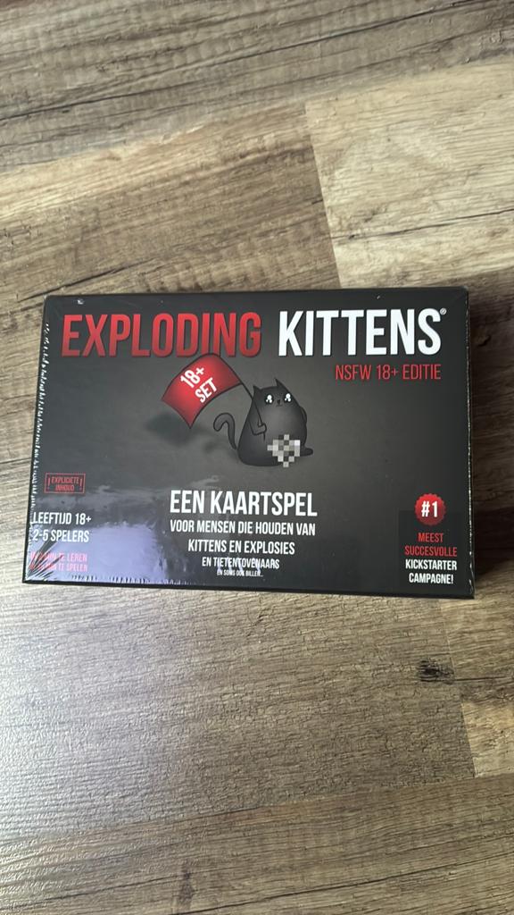 Exploding Kittens NSFW nieuw in de seal, Ophalen of Verzenden, Nieuw