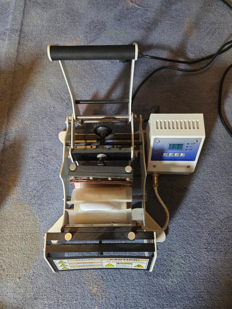 Professionele mokkenpers voor sublimatie, Hobby en Vrije tijd, Knutselen, Gebruikt, Machine, Elektrisch, Wit