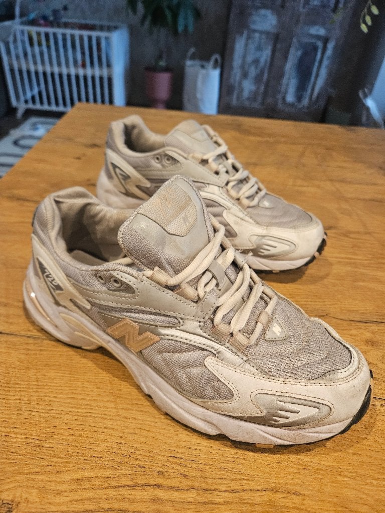 New Balance 725 Zilver maat 42, Kleding | Heren, Schoenen, New Balance, Overige kleuren, Ophalen of Verzenden, Gedragen