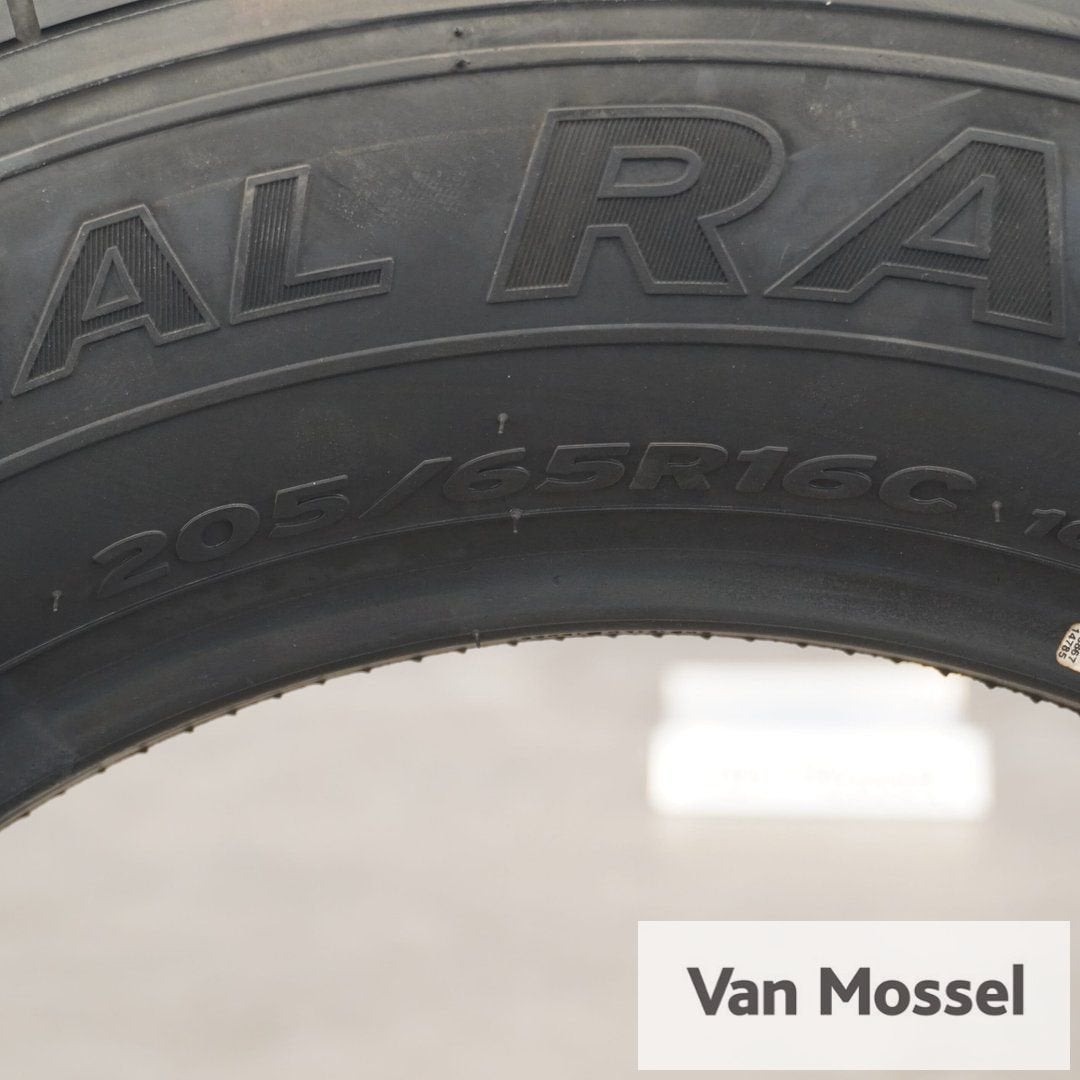 Hankook Radial RA 28E Zomerband 205/65/R16, Auto-onderdelen, Banden en Velgen, Gebruikt, -, Band(en), Zomerbanden