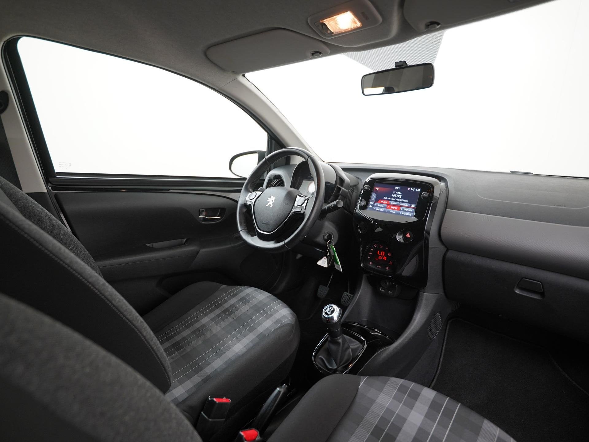 Peugeot 108 1.0 e-VTi Allure | Camera | Apple Carplay | Zond, Voorwielaandrijving, 12 maanden, Stof, Gebruikt