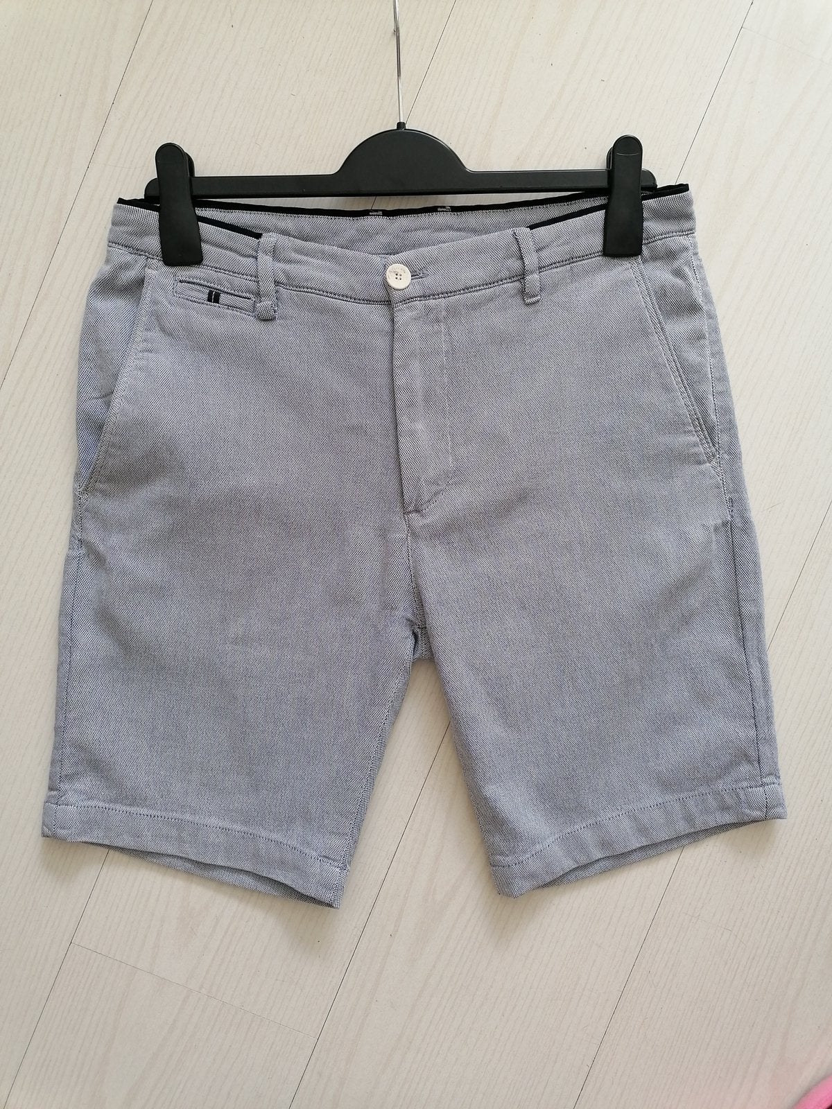 Bermuda merk Zara maat Eur 40 kleur blauw/wit, Ophalen of Verzenden