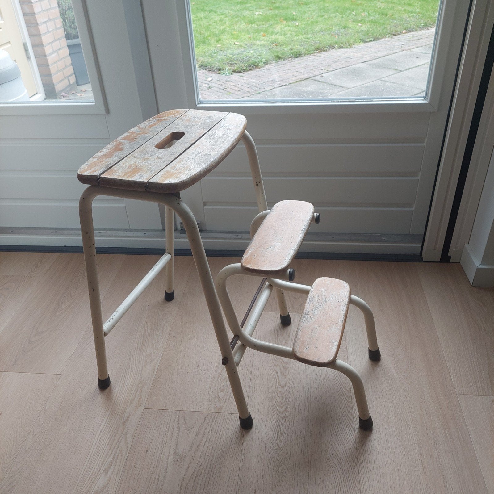 huishoudtrapje, Ophalen