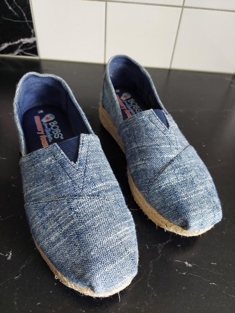 Nieuwe blauwe Skechers BOBS met Memory Foam, maat 37, Kleding | Dames, Schoenen, Instappers, Nieuw, Ophalen of Verzenden, Bob's Skechers