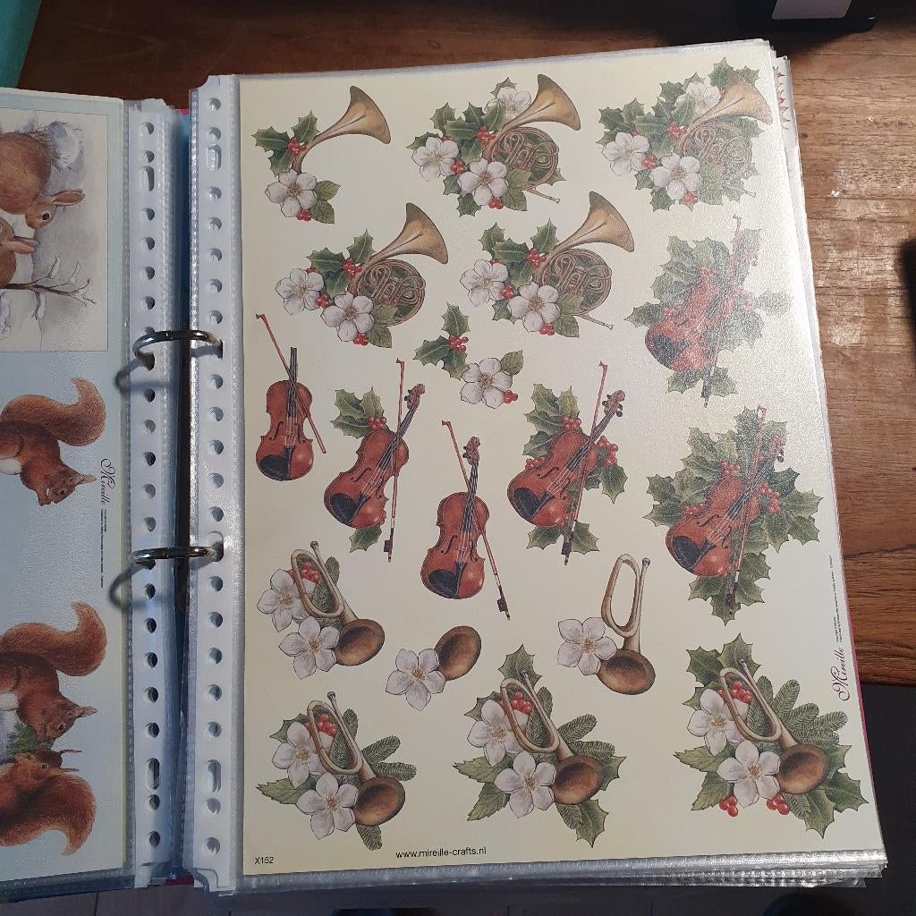 Multoblaadjes knipselblaadjes voor 3D kaarten, Hobby en Vrije tijd, Ophalen, Zo goed als nieuw, Overige thema's, Knipvel
