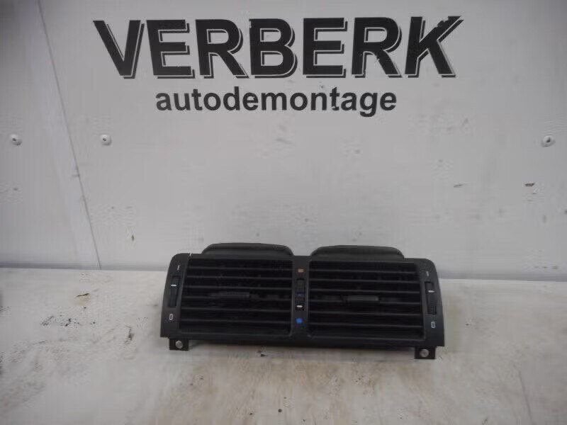 DASHBOARD LUCHTROOSTER MIDDEN BMW 3 serie Compact (E46 / 5), Gebruikt, Ophalen of Verzenden, Petuelring 130 80809 München, DE