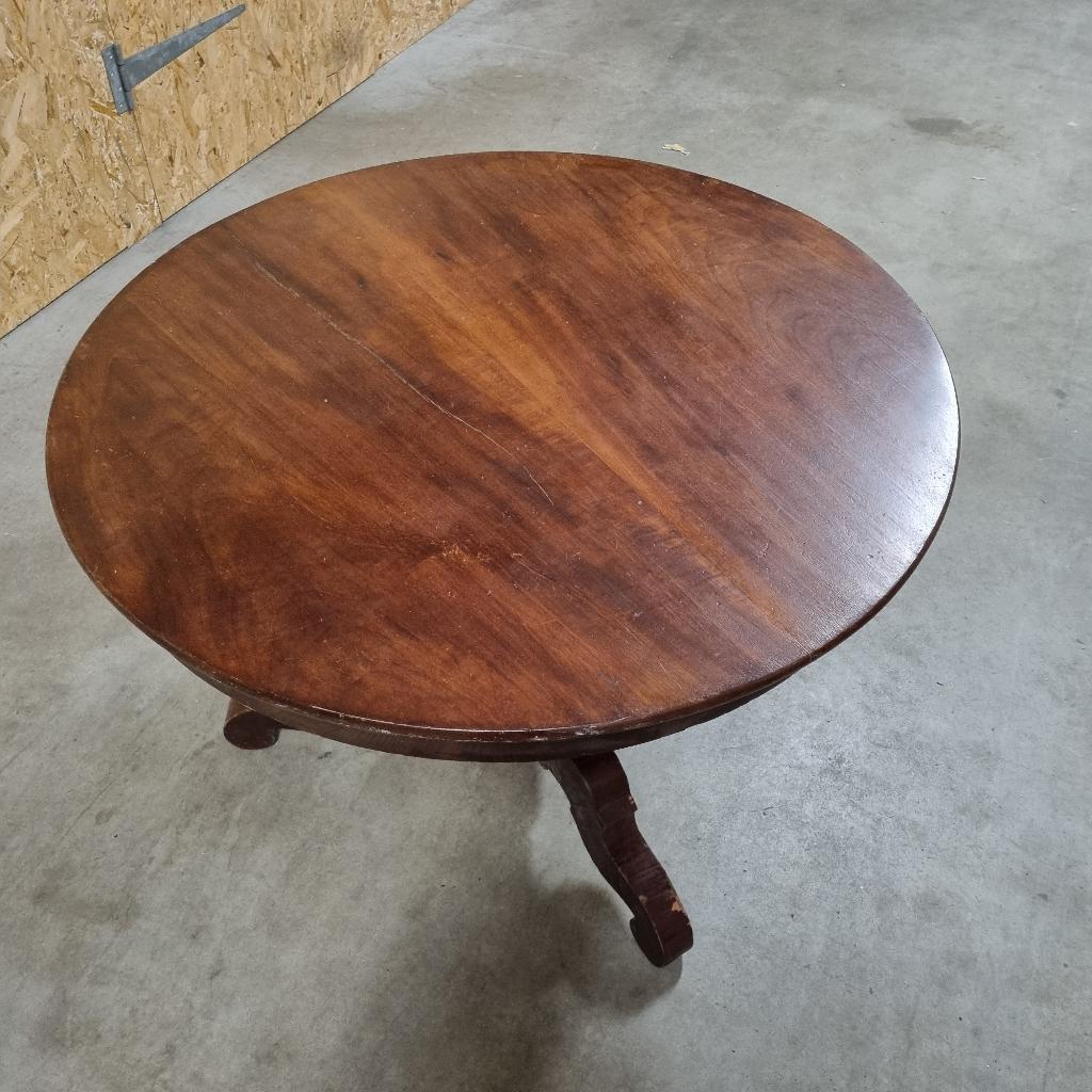 Antieke ronde tafel, Ophalen
