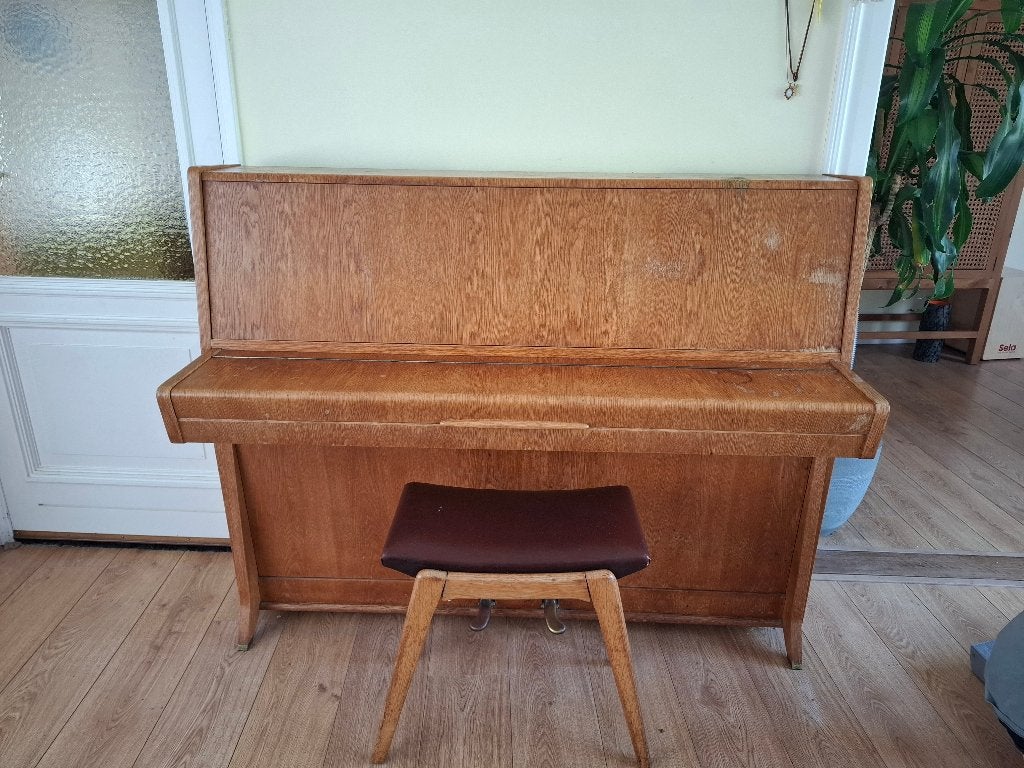 Petrof piano, Ophalen, Gebruikt, Piano