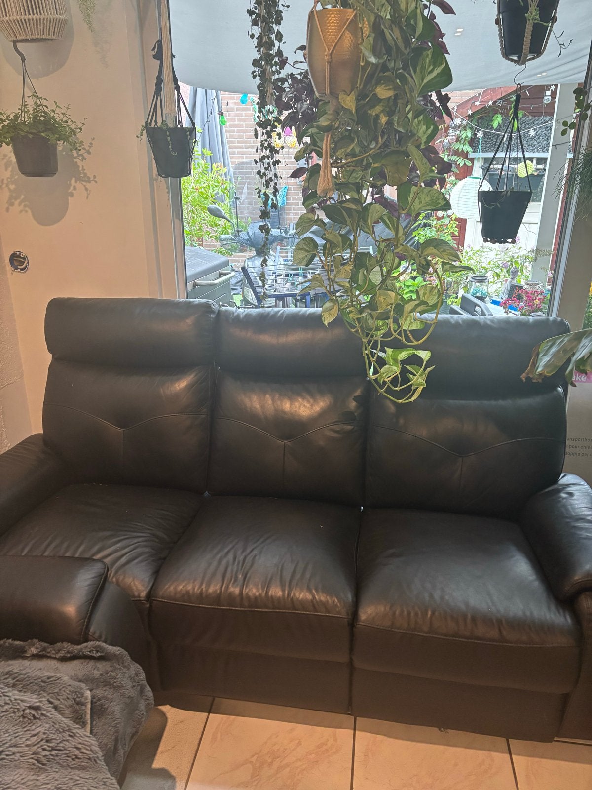 GRATIS: 2 leren fauteuils - Gebruikt maar in goede staat, Huis en Inrichting, Ophalen of Verzenden, Gebruikt, Leer