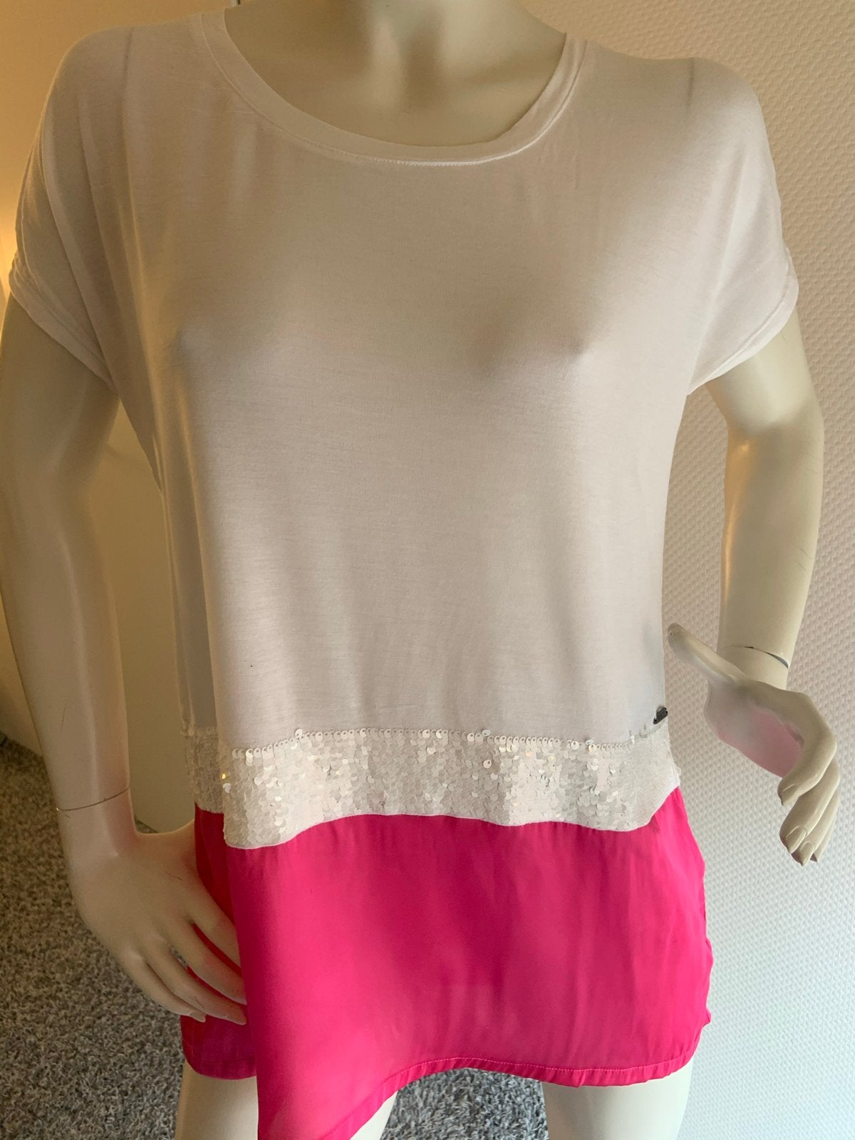 Guess shirt met paiettten maat s, Kleding | Dames, ., Wit, Ophalen of Verzenden, Zo goed als nieuw