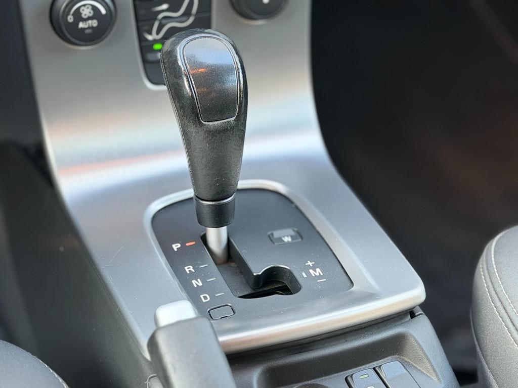 Volvo V50 2.4 Excl|NAP|NIEUWEAPK|AUTOMAAT|AIRCO|CRUISE|NAVI!, Auto's, Volvo, Stof, Gebruikt, Zwart, 700 kg