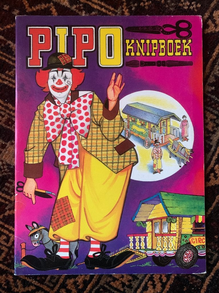 Pipo de Clown Knipboek 1978 met 4 kartonnen knipplaten, Ophalen of Verzenden, Zo goed als nieuw, Overige typen