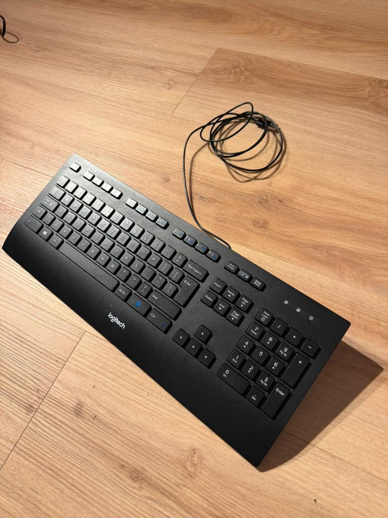Logitech K280e bedraad toetsenbord AZERTY – zwart, Computers en Software, Toetsenborden, Ophalen of Verzenden, Azerty, Zo goed als nieuw