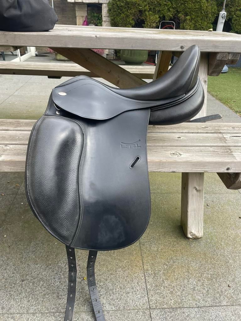 Tekna zadel, Dieren en Toebehoren, Paarden en Pony's | Zadels, Gebruikt, Dressuur, Ophalen