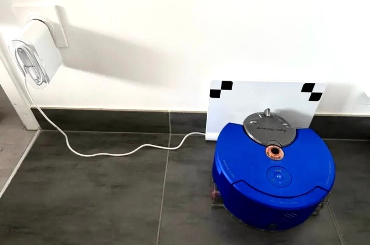 Dyson 360 Heurist Robotstofzuiger Oplaadstation Handleiding, Witgoed en Apparatuur, Ophalen of Verzenden, Zo goed als nieuw, Robotstofzuiger