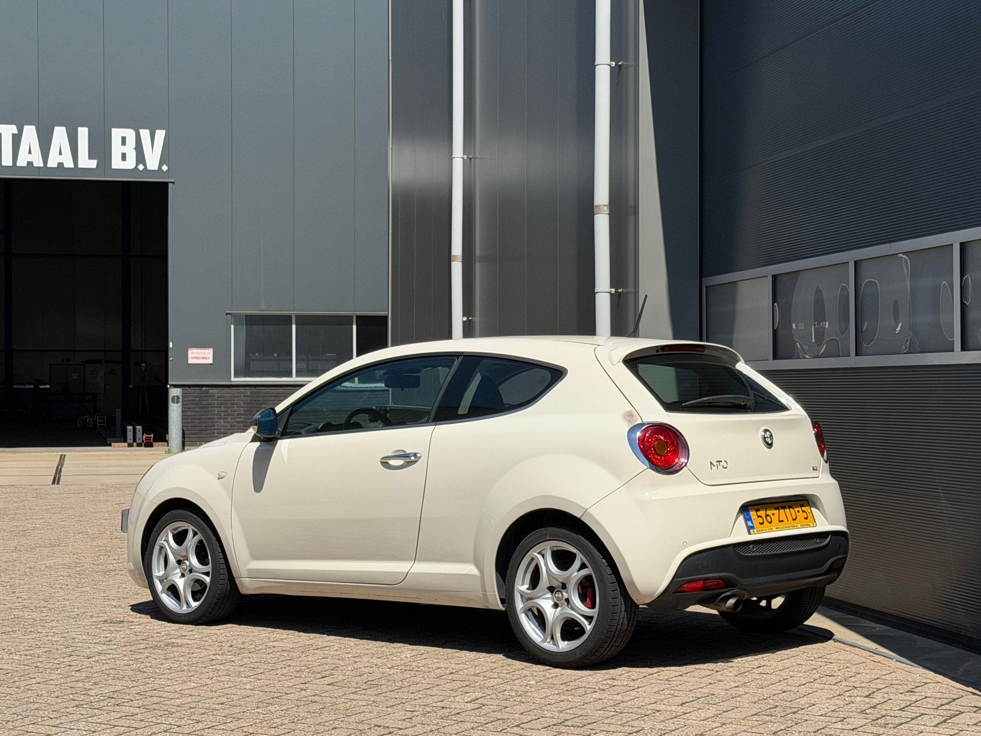Alfa Romeo MiTo 0.9 TwinAir Distinctive bj.2013 Leder|Clima|, Auto's, Alfa Romeo, Voorwielaandrijving, Euro 5, 86 pk, Gebruikt