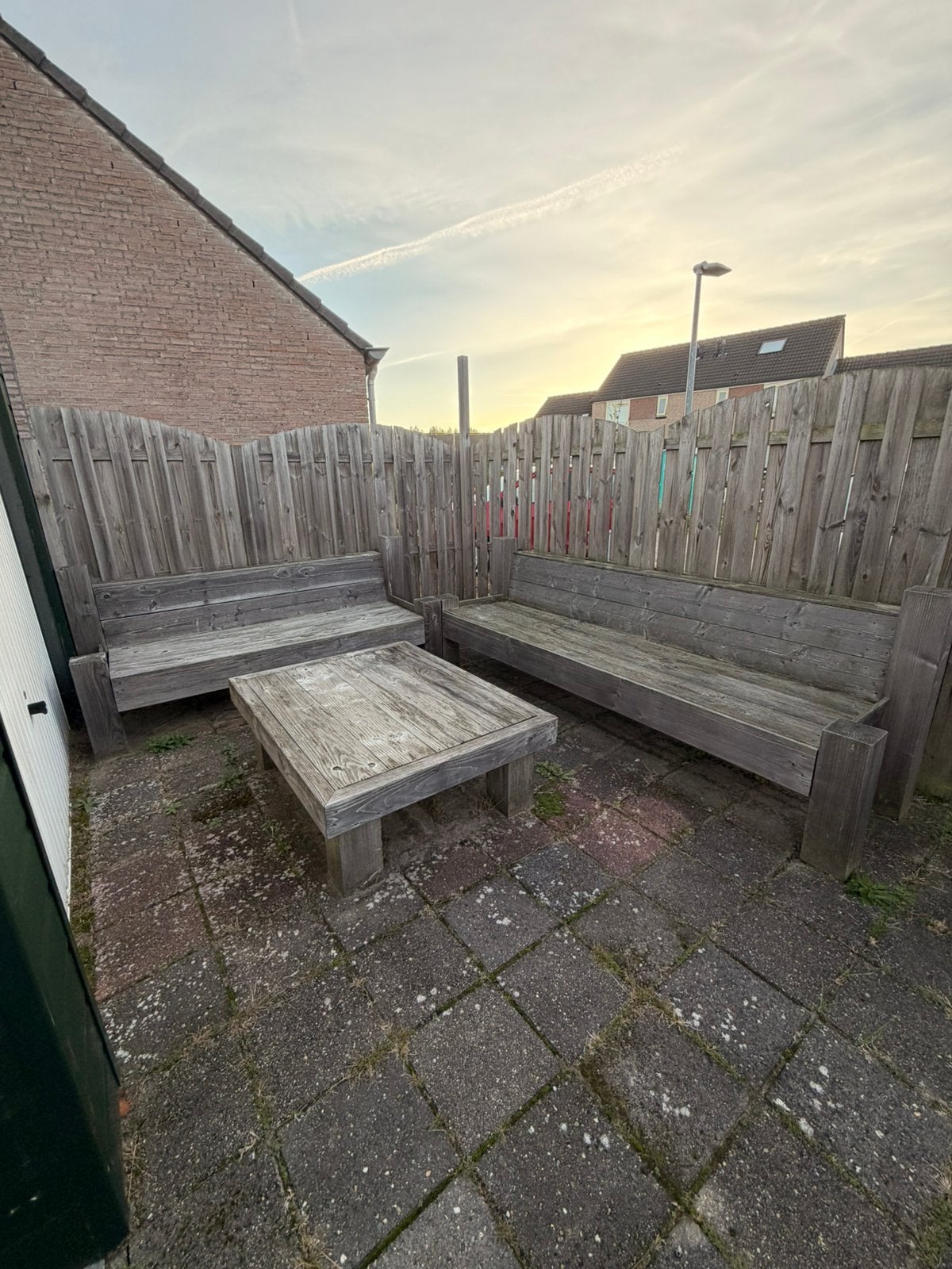 Lounge banken met tafel, Tuin en Terras, Ophalen, Zo goed als nieuw, Hout