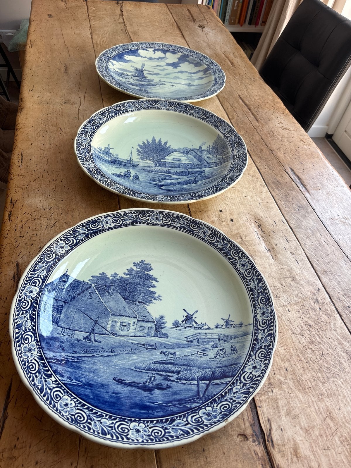 Set van 3 Boch Delfts blauwe wandborden met Hollandse tafere, Antiek en Kunst, Antiek | Wandborden en Tegels, Ophalen of Verzenden