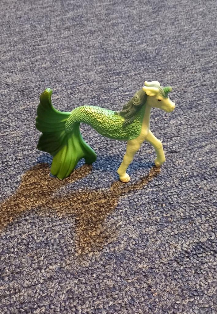 Schleich mcdonalds eenhoorn, Ophalen of Verzenden, Zo goed als nieuw, Paard, Beeldje of Figuurtje
