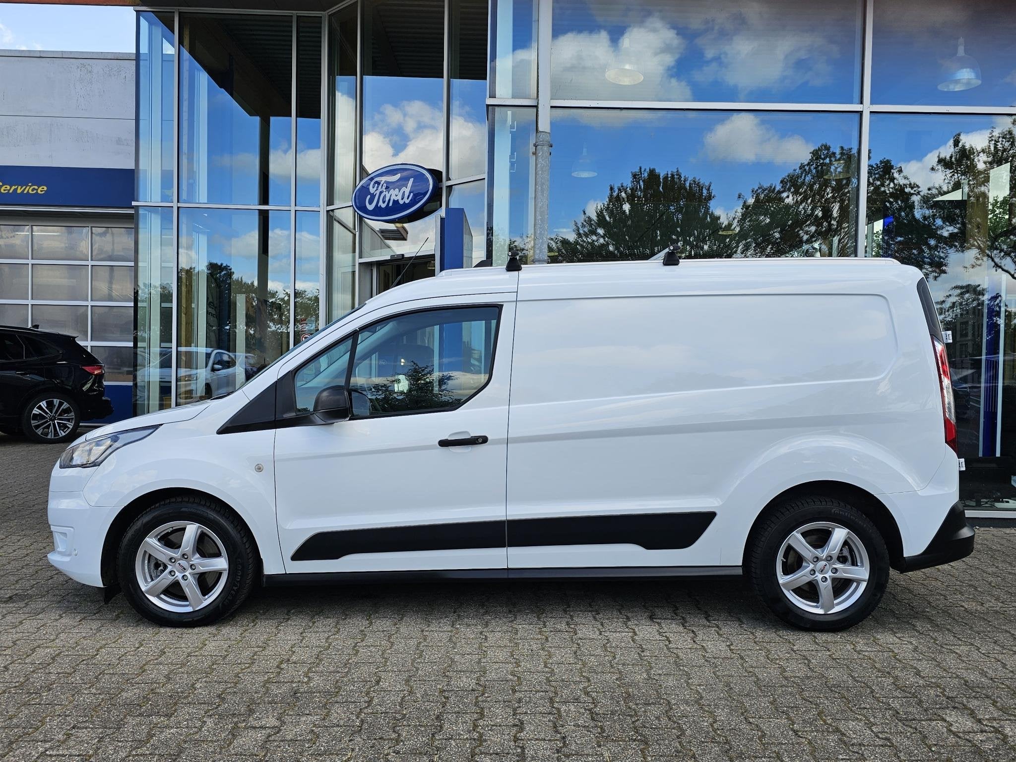Ford Transit Connect 1.5 EcoBlue L2 Trend 3 zitplaatsen | Na, Voorwielaandrijving, Stof, Gebruikt, Euro 6