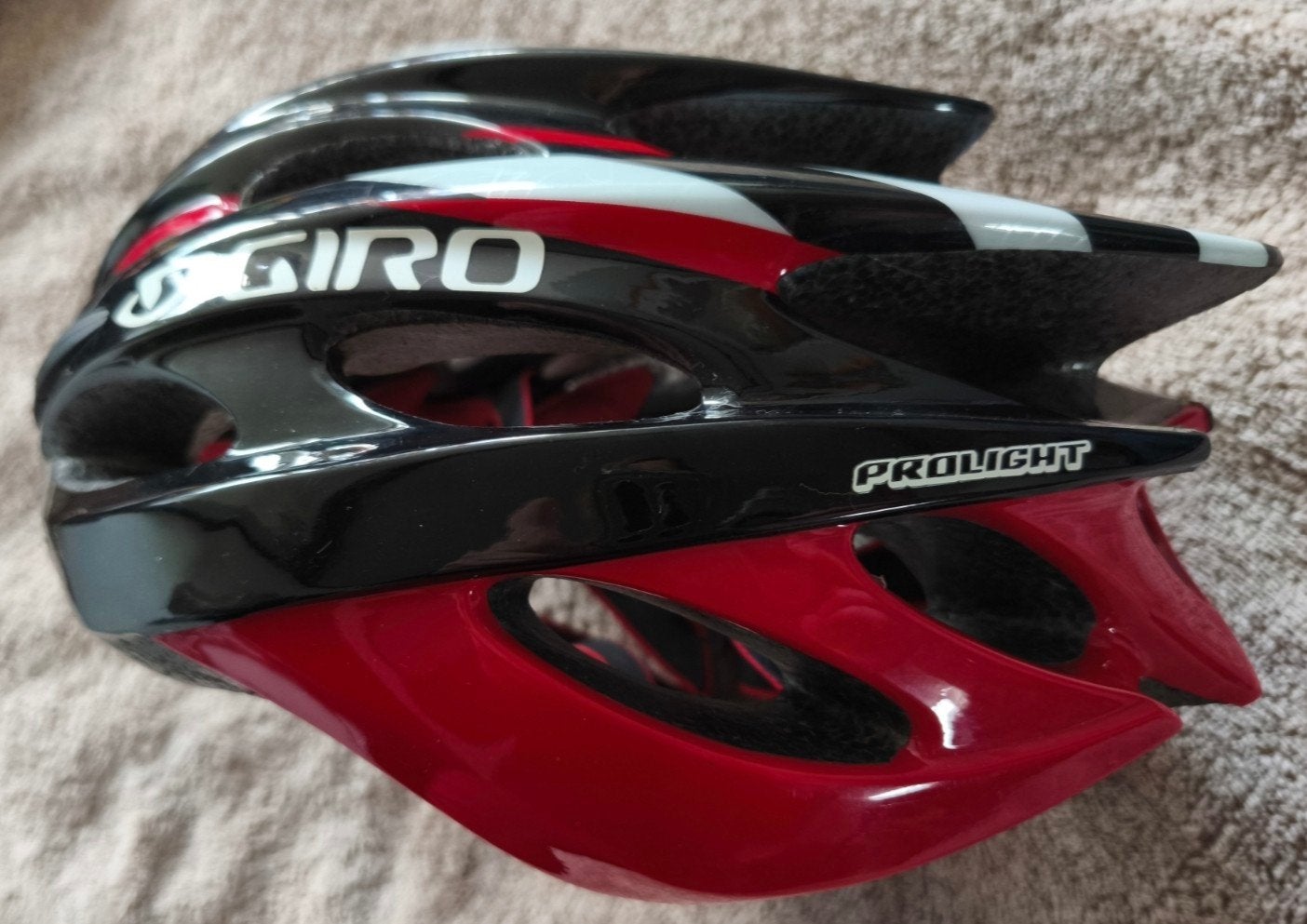 Giro Prolight Carbon Fietshelm - Zwart/Rood/Wit, Gebruikt, Giro, Overige maten, Ophalen of Verzenden