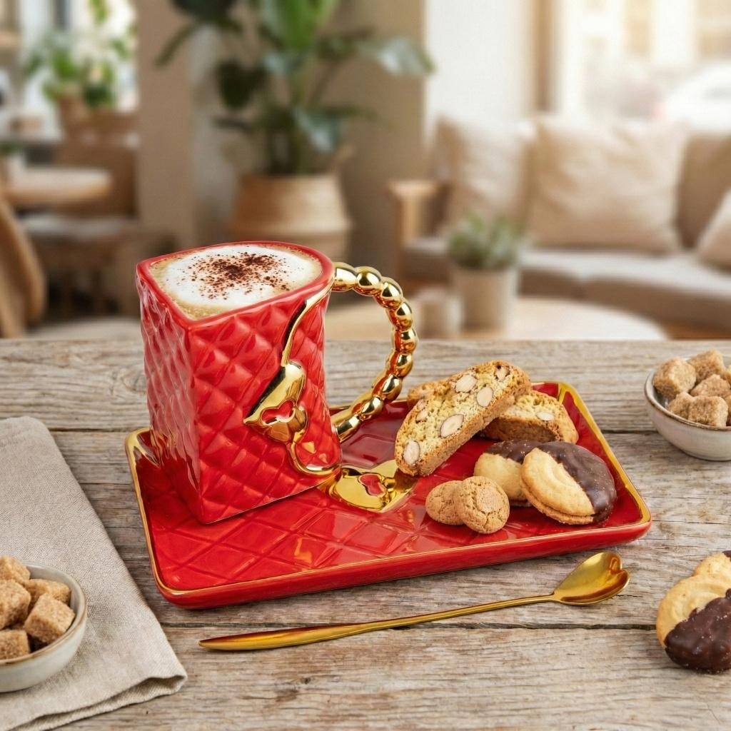 Deluxe Porselein set rood (Love), Nieuw, Ophalen of Verzenden, Overige stijlen, Kop(pen) en/of Schotel(s)