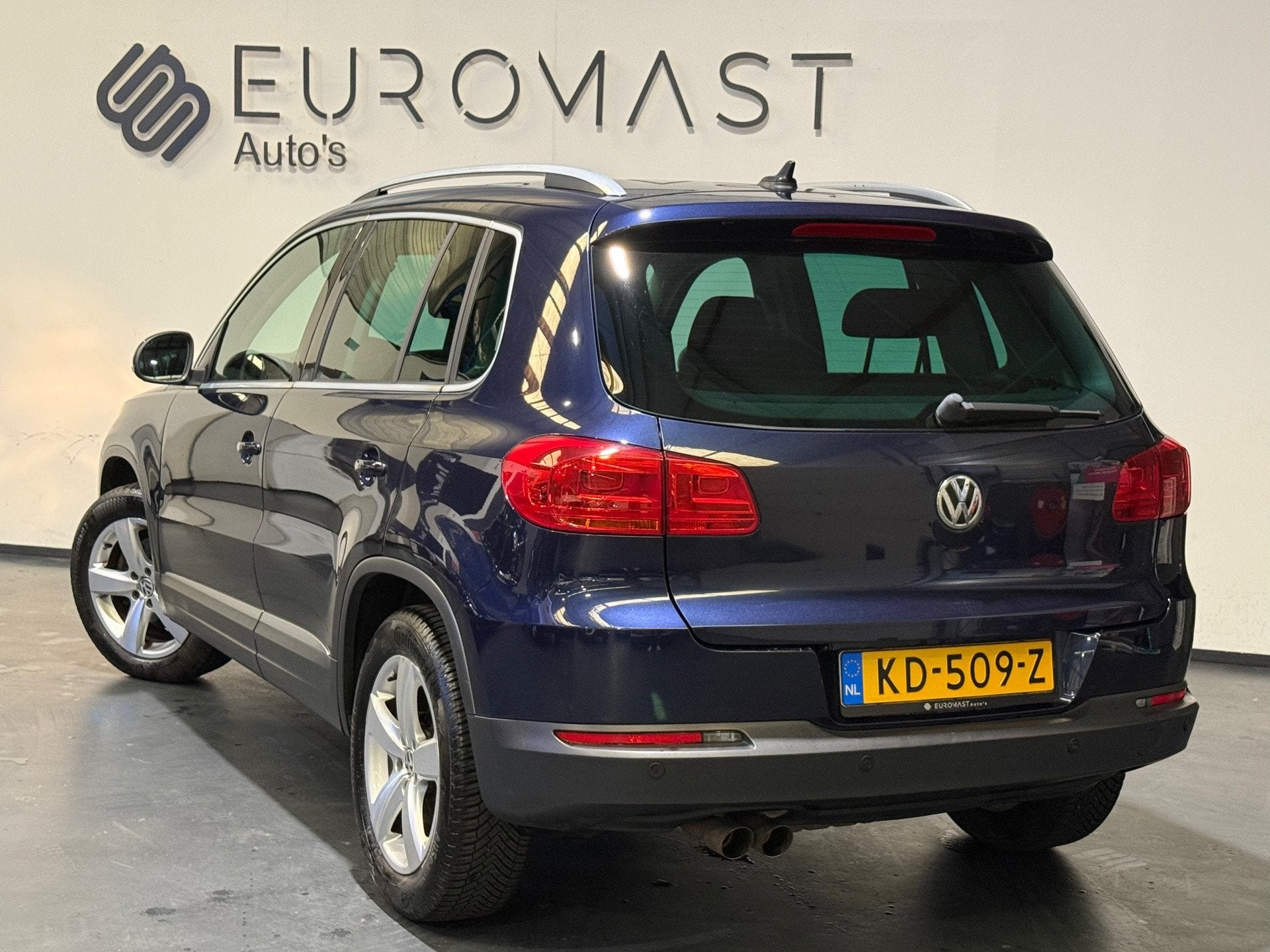 Foto 3 van Volkswagen Tiguan 1.4 TSI Sport&Style Navi Airco Cruise Pdc
