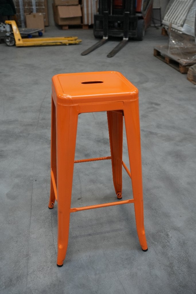 Barkrukken - oranje (8 stuks), Huis en Inrichting, Barkrukken, 5 krukken of meer, Ophalen, Zo goed als nieuw, 60 tot 90 cm