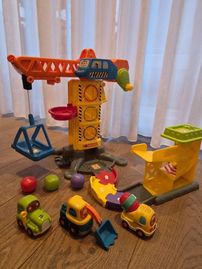 Toet toet bouwplaats, Ophalen, Zo goed als nieuw, 2 tot 4 jaar