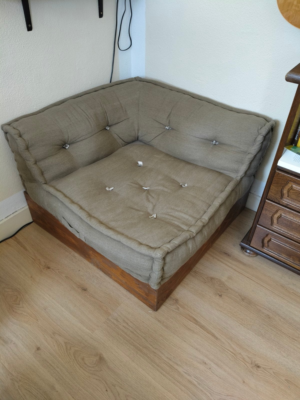 Sklum Dhel Hoekbank/Stoel met Zelfgemaakt Houten Onderstel, Ophalen of Verzenden, Eén