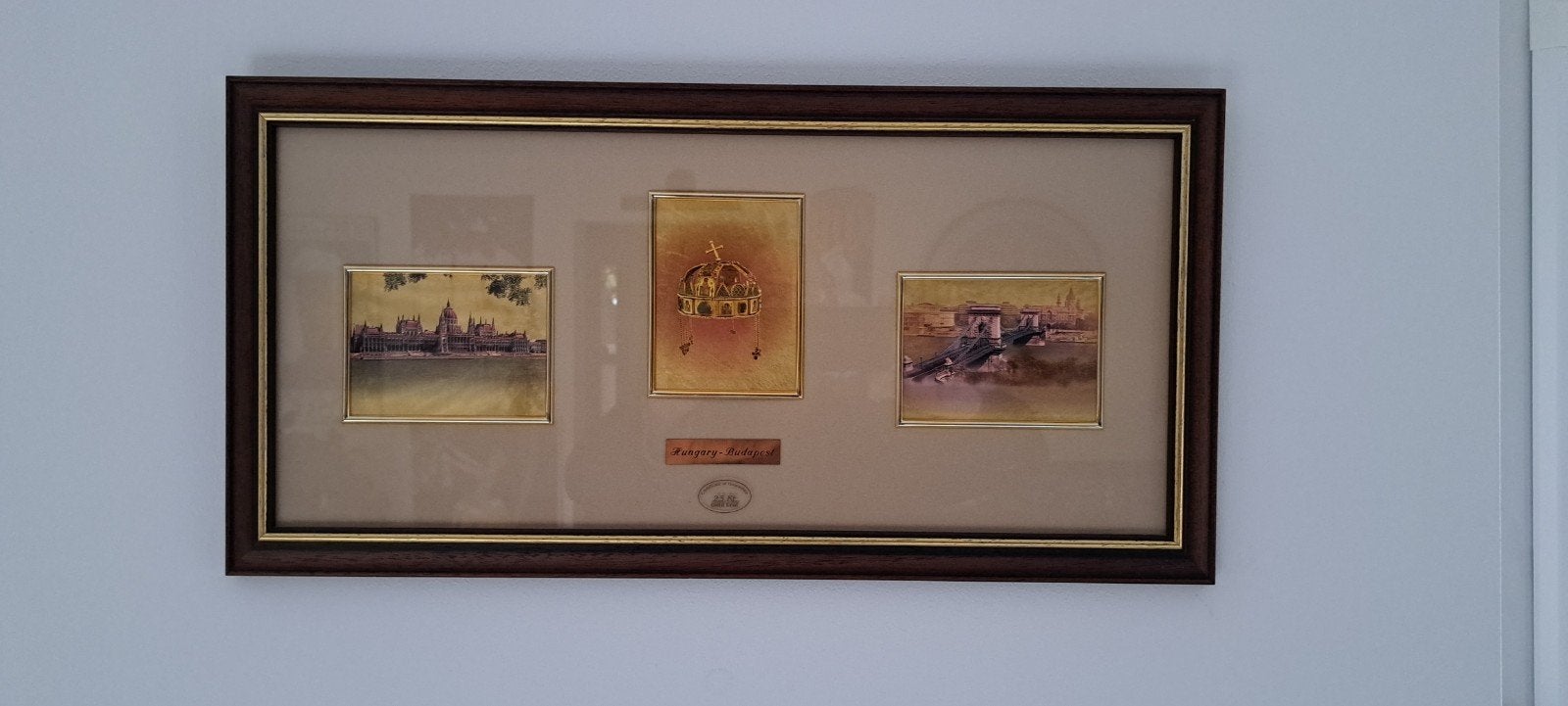 tafereeltje schilderij Hongarije Budapest 23 karaat bladgoud, Ophalen of Verzenden, 1960 tot 1980, Zo goed als nieuw, Prent