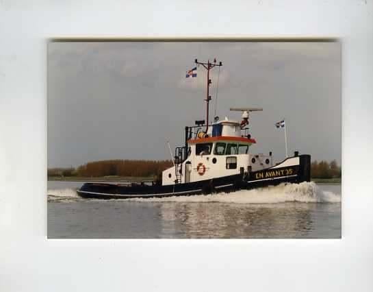 scheepvaart-foto-en avant 35, Ophalen of Verzenden, Zo goed als nieuw, Motorboot, Boek of Tijdschrift