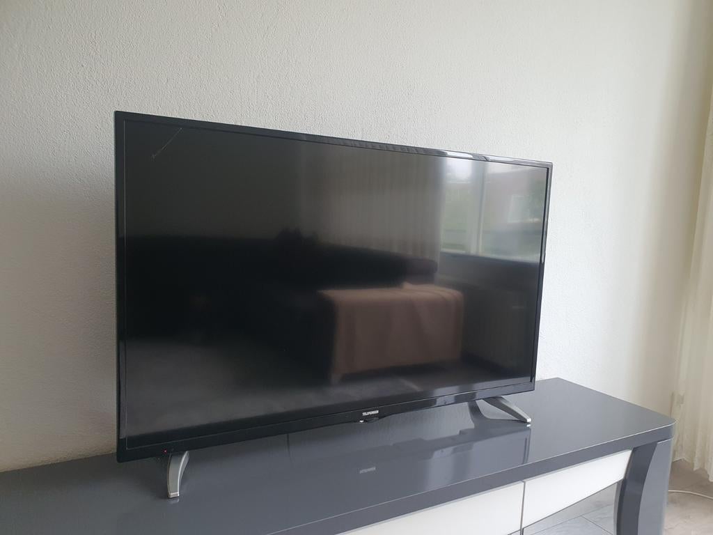 Telefunken TV - Scherm  alleen kleine krijs, Overige merken, LED, Ophalen of Verzenden, Zo goed als nieuw