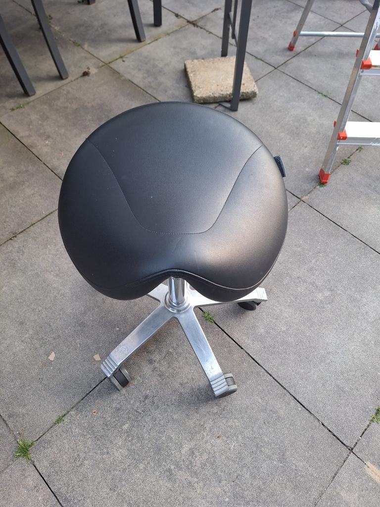 Score Zadelkruk - Ergonomisch en Comfortabel, Ophalen, Zwart, Zo goed als nieuw, Bureaukruk