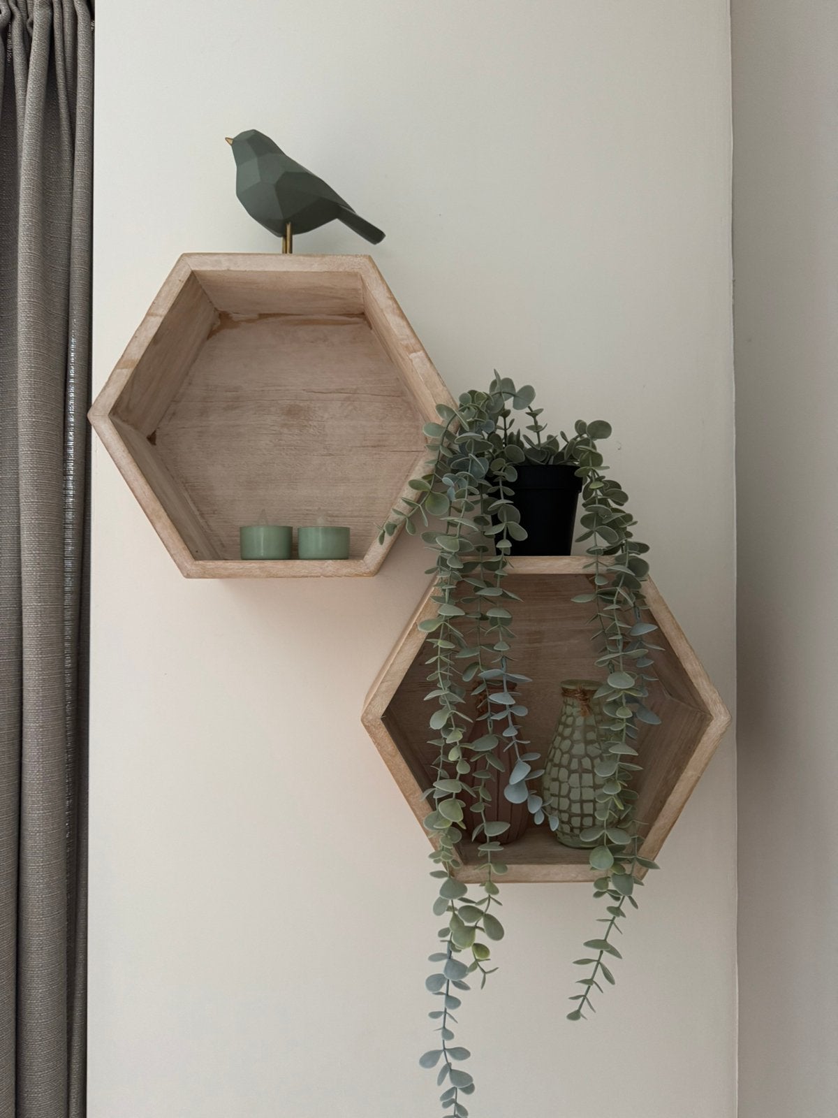 Set van 2 houten zeshoekige wandkastjes, Ophalen of Verzenden