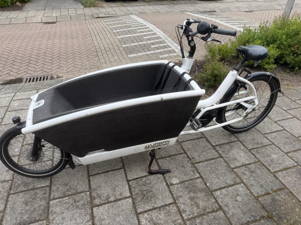 Urban Arrow bakfiets - Gebruikt, in goede staat, Fietsen en Brommers, Fietsen | Bakfietsen, Gebruikt, Elektrisch, 2 kinderen, Schijfrem